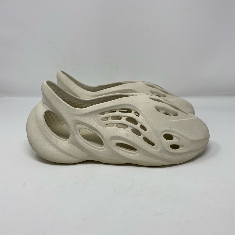 Yeezy Foam Rnnr | Sand color way | Size 11 Men